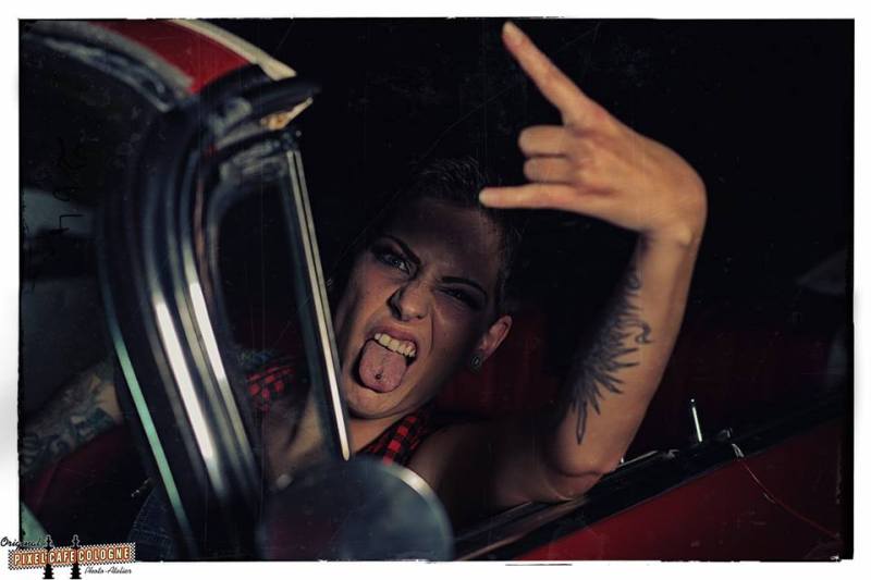 Chucky Garcia - Pixel Cafe